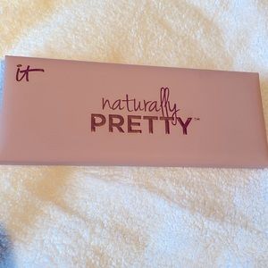 It Cosmetics Eyeshadow Pallet - Naturally Pretty